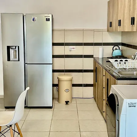 Flat In The Heart Of Ayia Napa/центр напы דירה איה נאפה