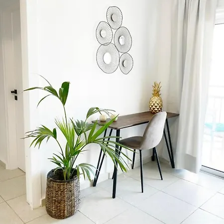 Flat In The Heart Of Ayia Napa/центр напы